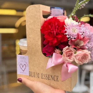 Arreglo de Flores con Café