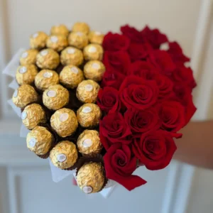 Arreglo de Flores Heard Box + Ferreros