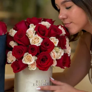 Arreglo de Flores Suspiro de Rosas (Medium)